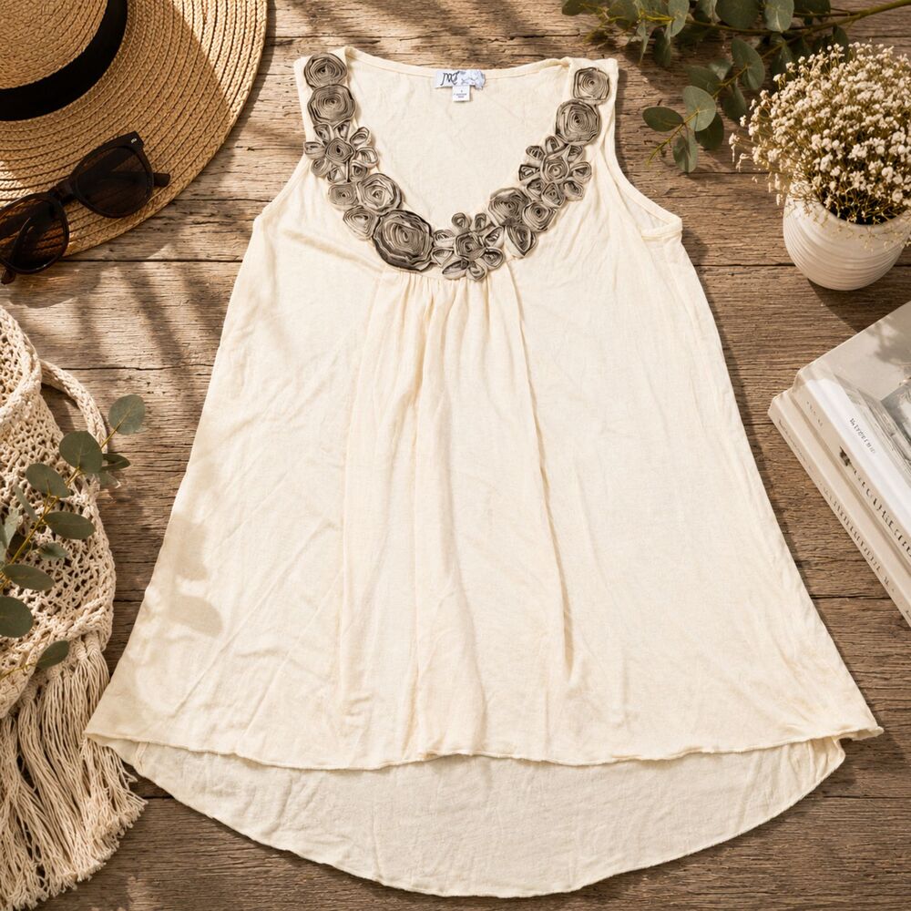 JW -Women’s Blouse Size Small Floral Flowy  Off White Sleeveless Shirt (440)